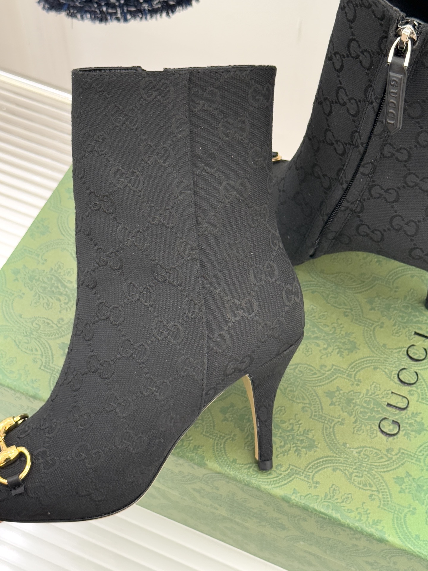 GUCCI グッチ フラットシューズ 本革 通勤 ブラック - 画像 6