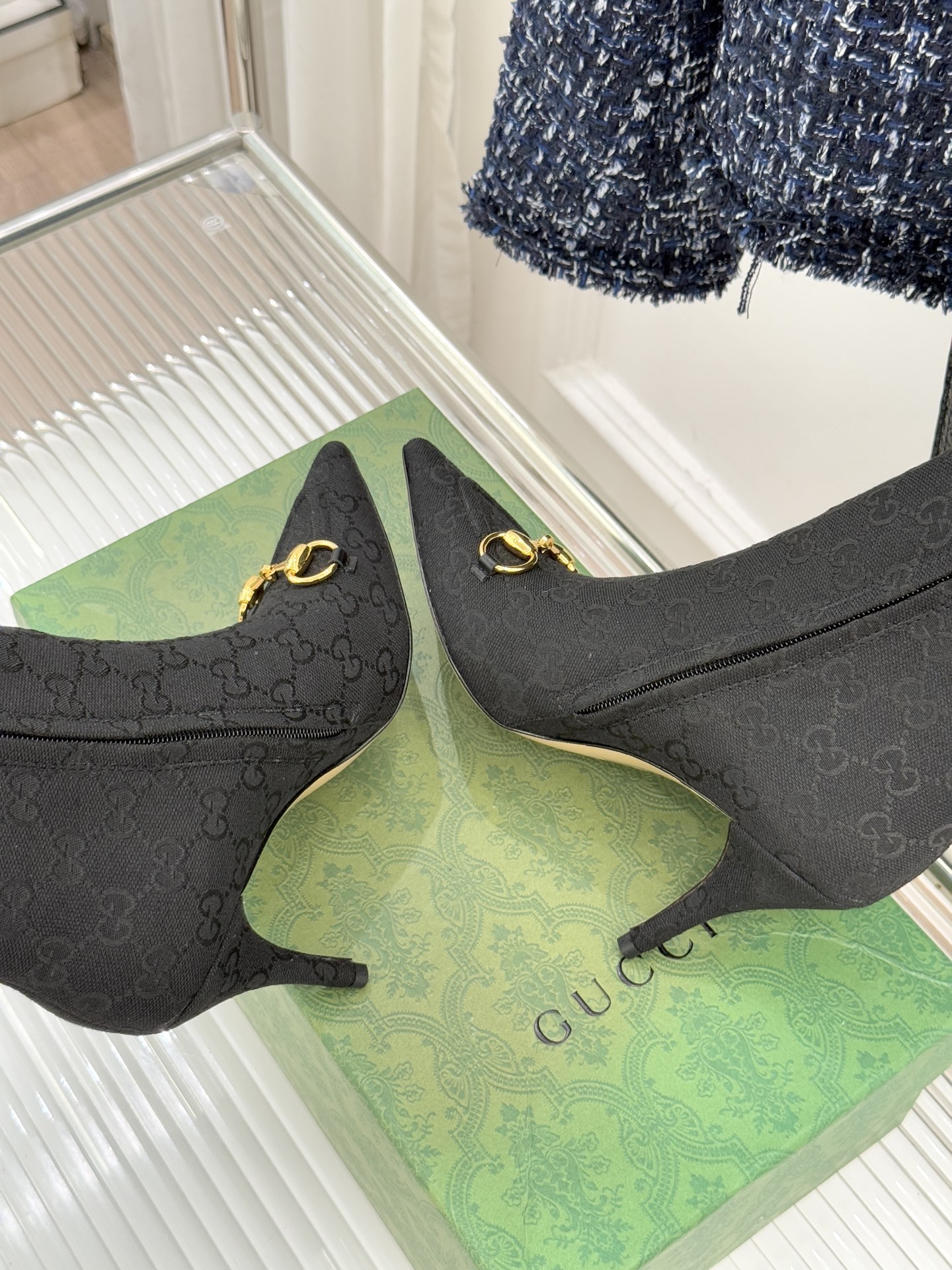 GUCCI グッチ フラットシューズ 本革 通勤 ブラック - 画像 8