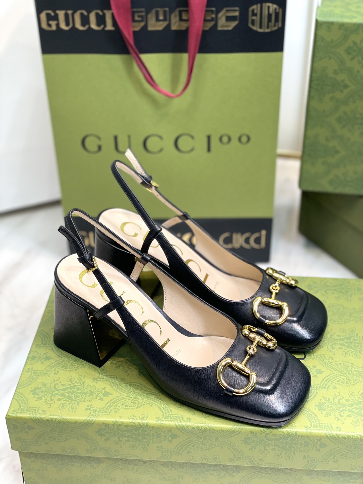 GUCCI グッチ フラットシューズ 本革 軽量 ブラック - 画像 6