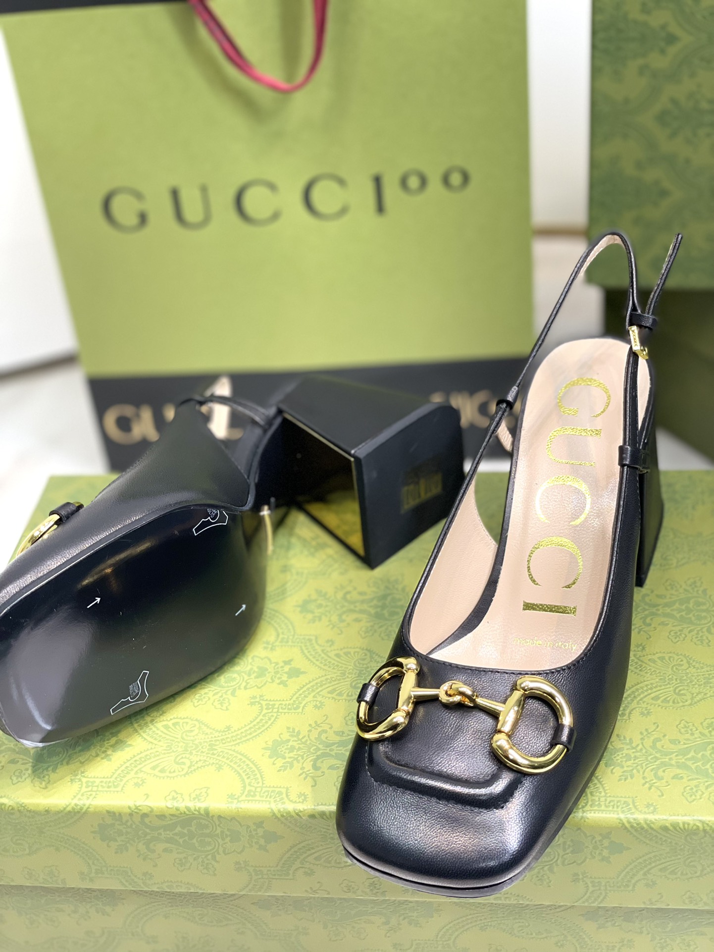 GUCCI グッチ フラットシューズ 本革 軽量 ブラック - 画像 8