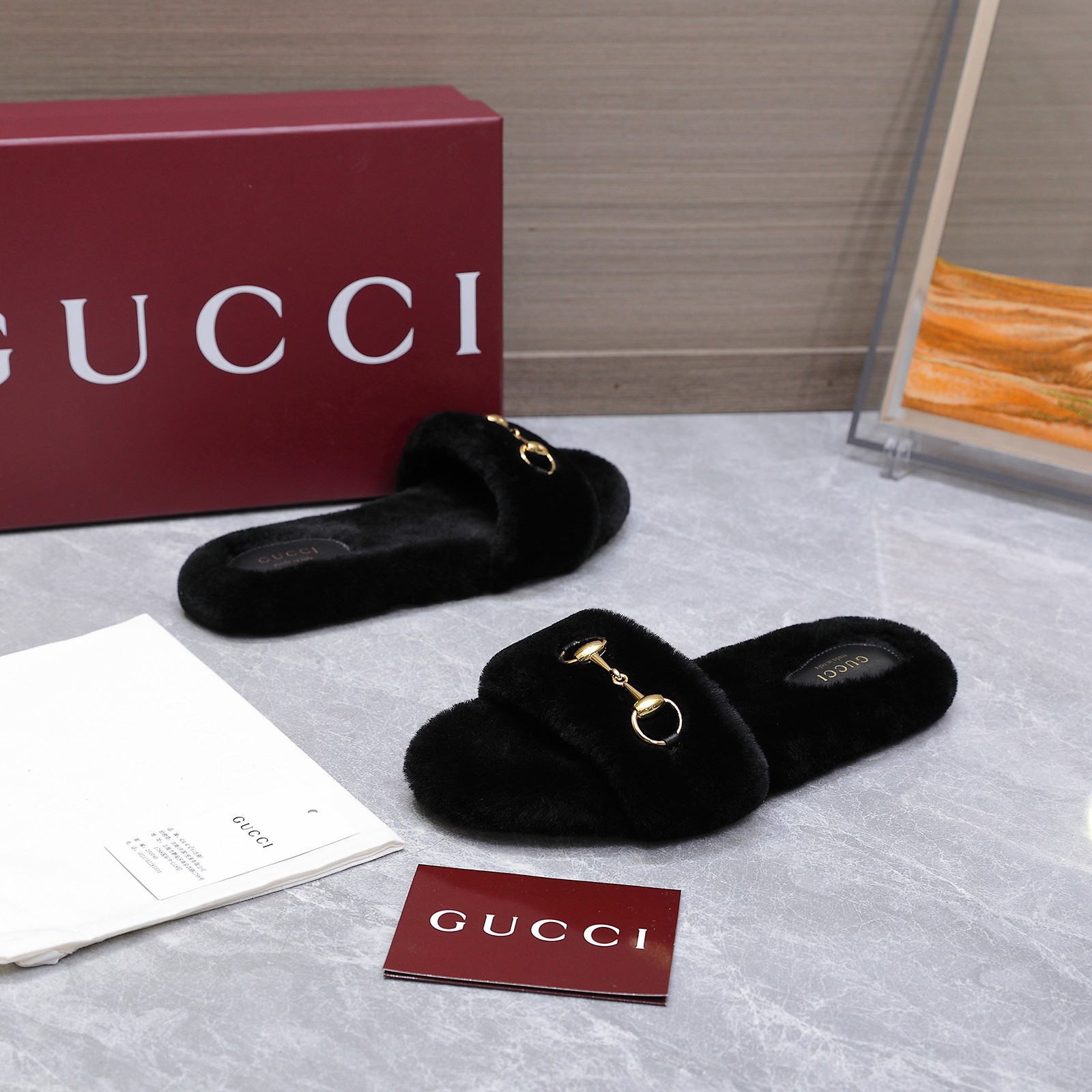 GUCCI グッチ フラットシューズ ファー メンズ レディース ブラック - 画像 4