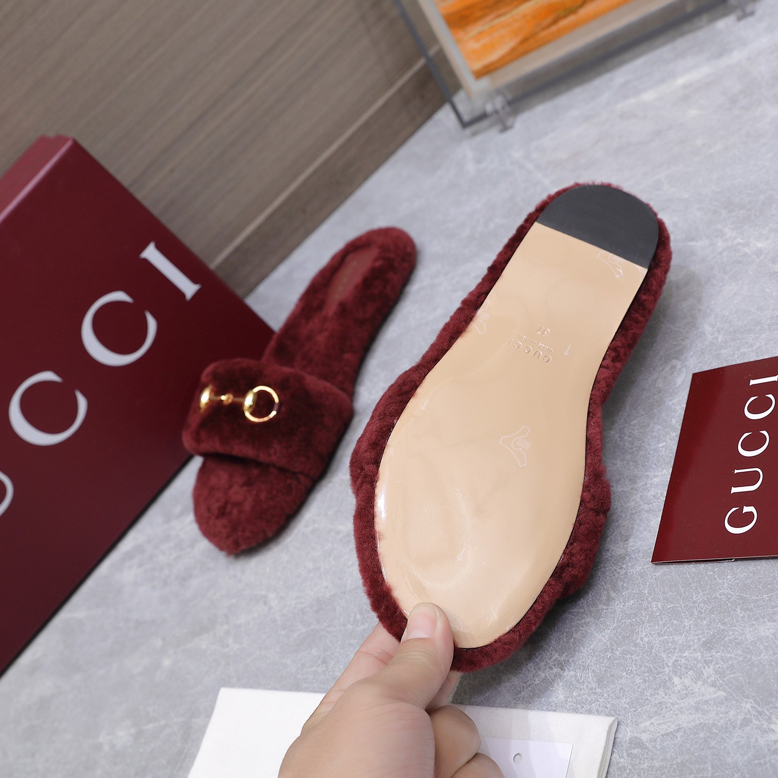 GUCCI グッチ フラットシューズ 本革 軽量 ブラック - 画像 3