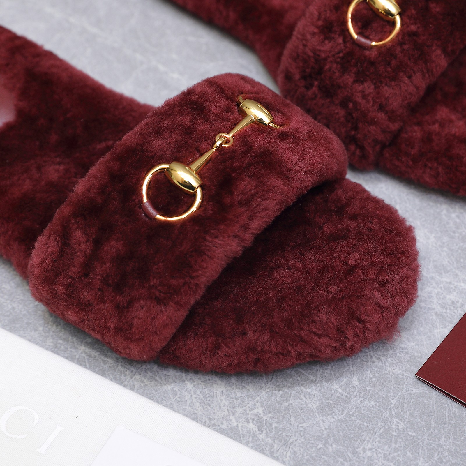 GUCCI グッチ フラットシューズ 本革 軽量 ブラック - 画像 5