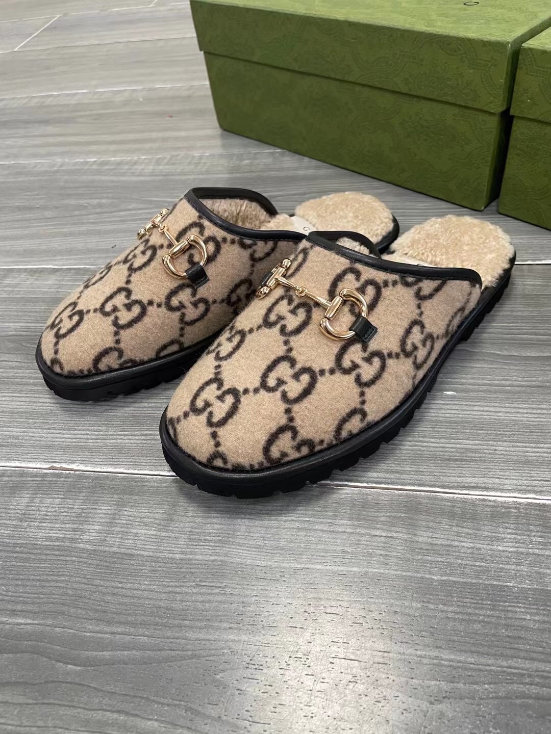 GUCCI グッチ フラットシューズ 本革 軽量 ブラック - 画像 5