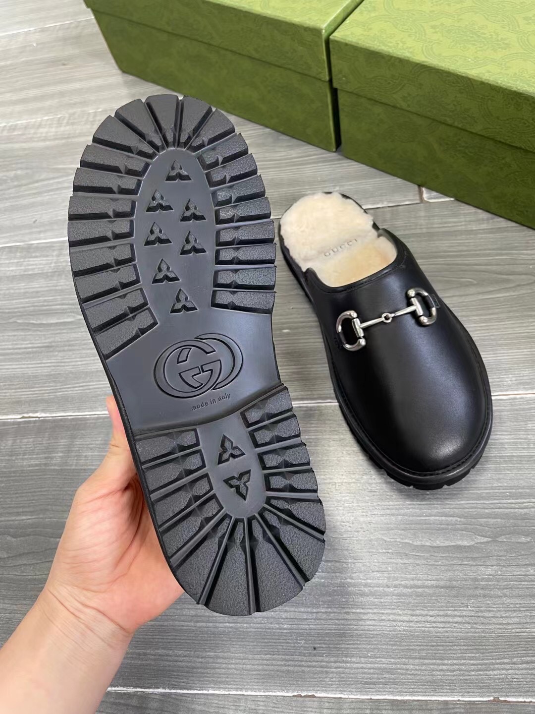 GUCCI グッチ フラットシューズ 本革 軽量 ローファー ブラック - 画像 8