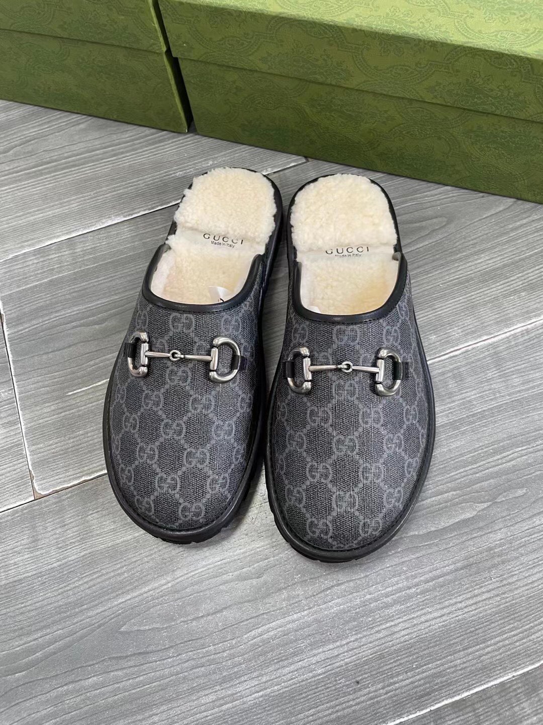 GUCCI グッチ シューズ フラットシューズ 本革 軽量 通勤 通学 ブラック