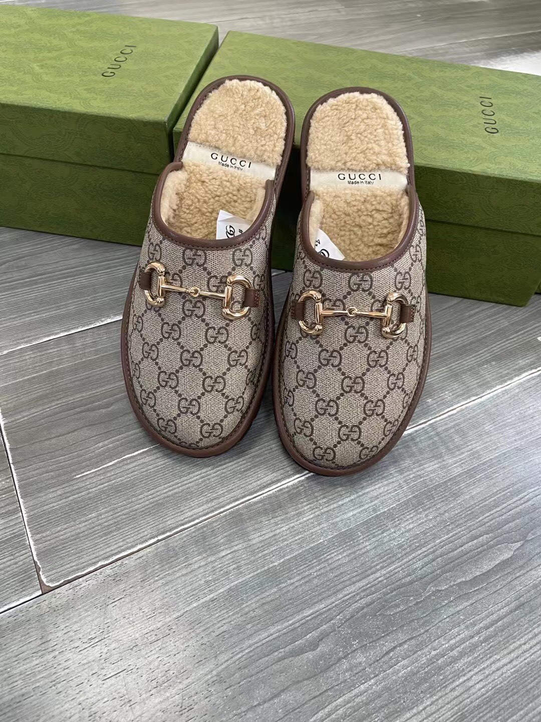 GUCCI グッチ フラットシューズ 本革 軽量 ベージュ 全1色 - 画像 2