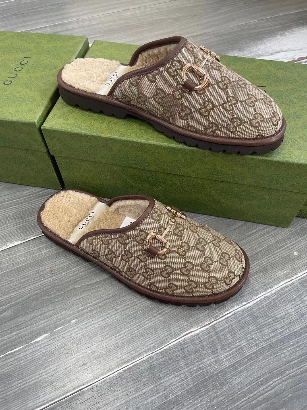 GUCCI グッチ フラットシューズ ワンピース ベージュ 全1色 - 画像 6