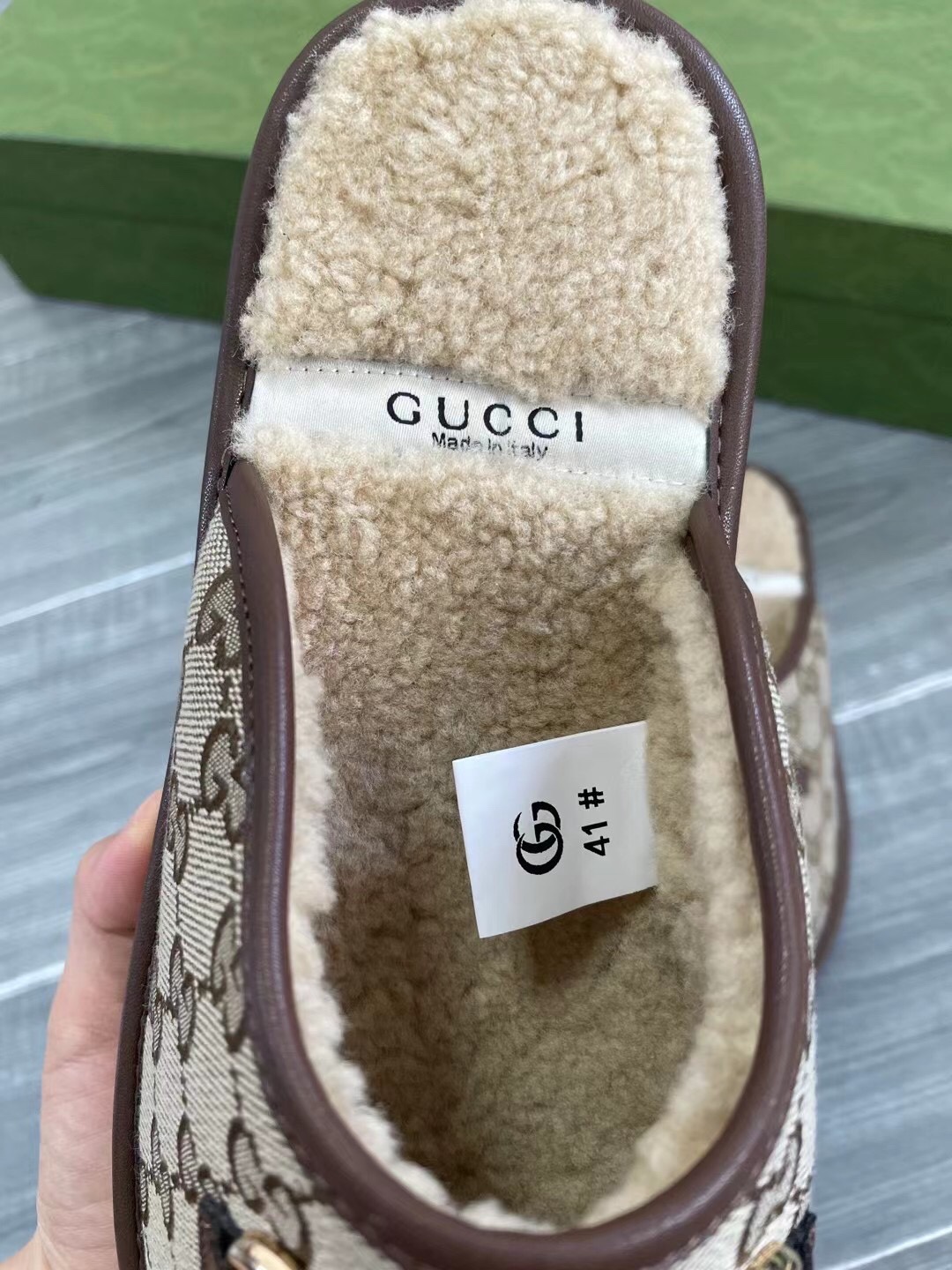 GUCCI グッチ フラットシューズ ワンピース ベージュ 全1色 - 画像 7