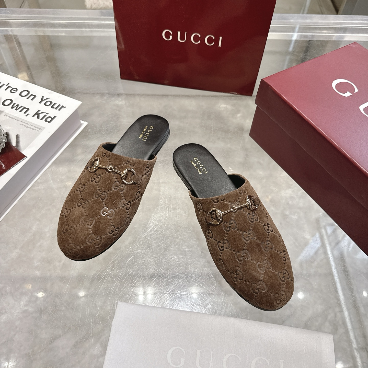 GUCCI グッチ フラットシューズ 本革 通勤 通学 ブラック - 画像 2