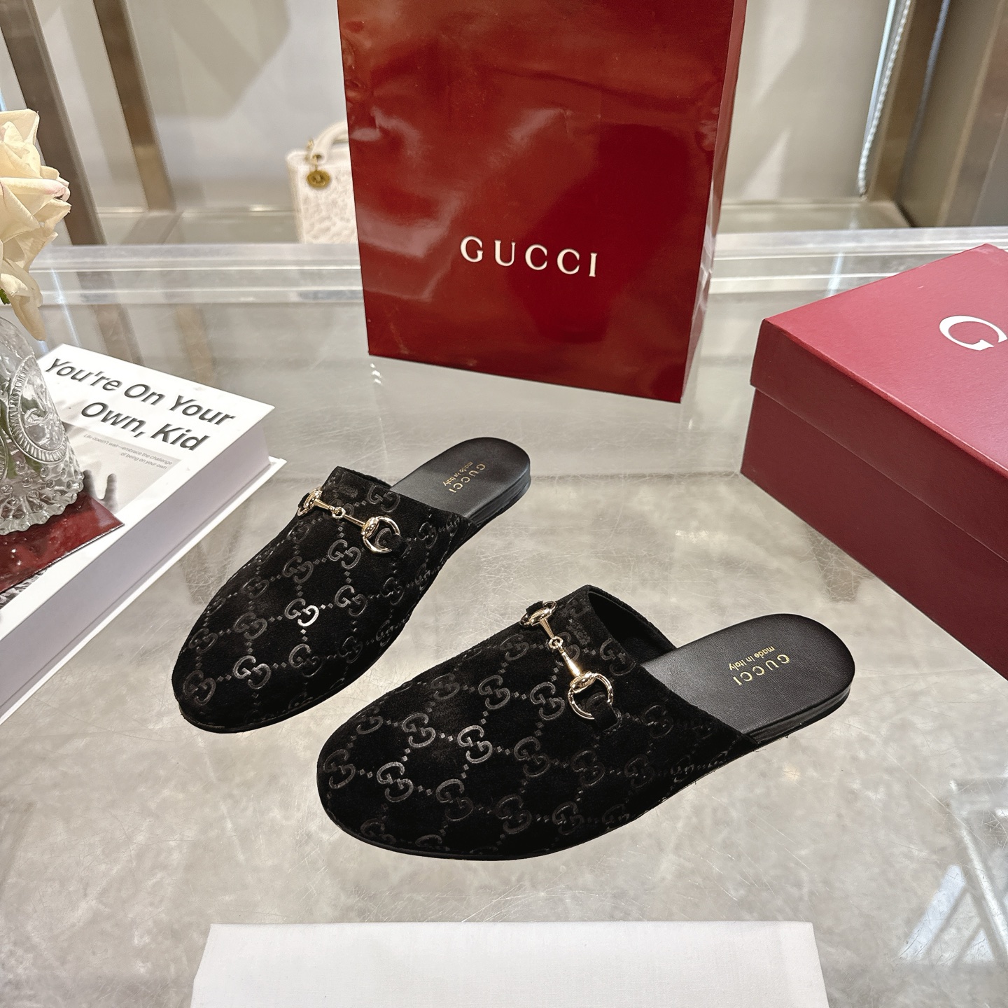 GUCCI グッチ ムートンサンダル ブラック 全1色 - 画像 3