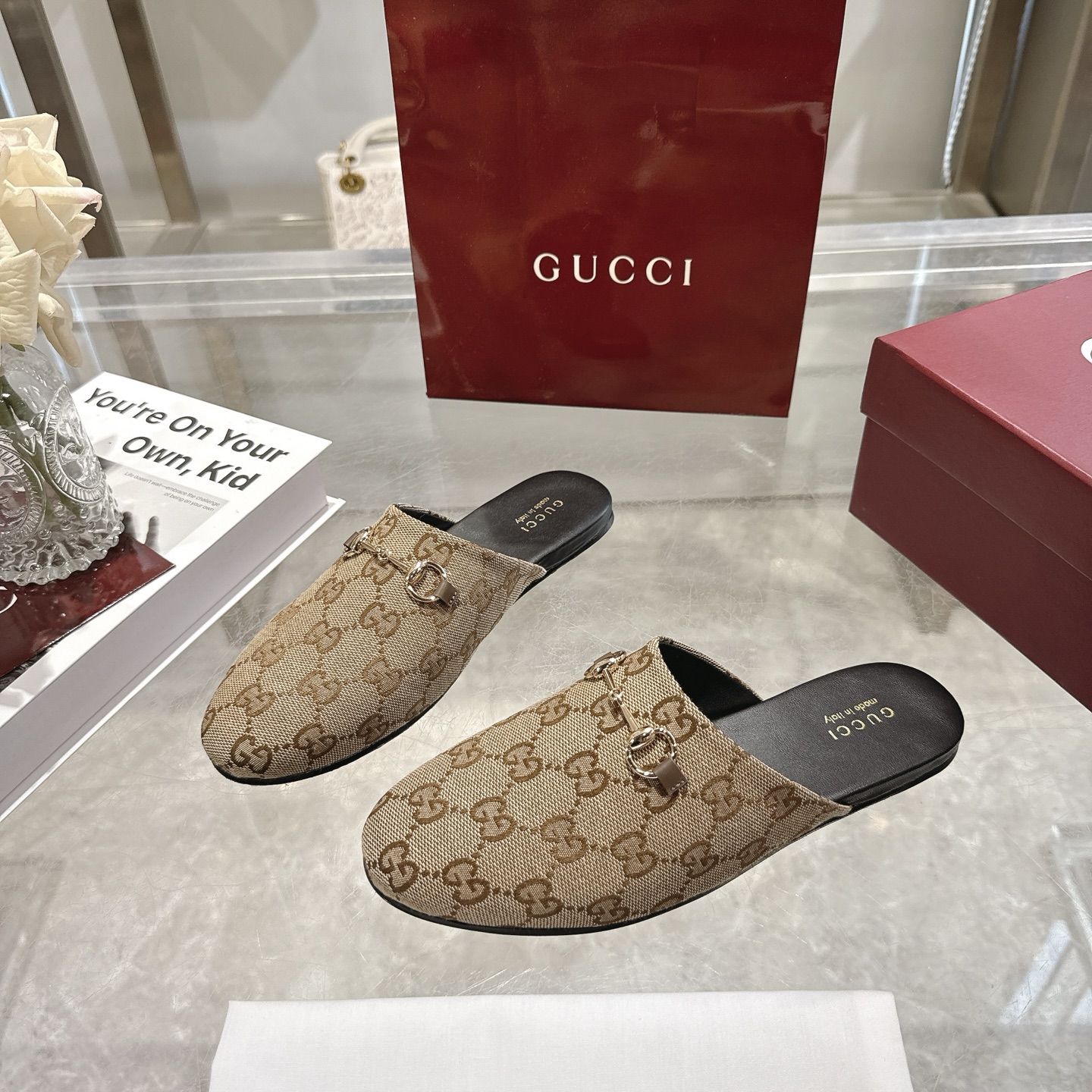 GUCCI グッチ ムートンスリッパ ベージュ 全1色 - 画像 3