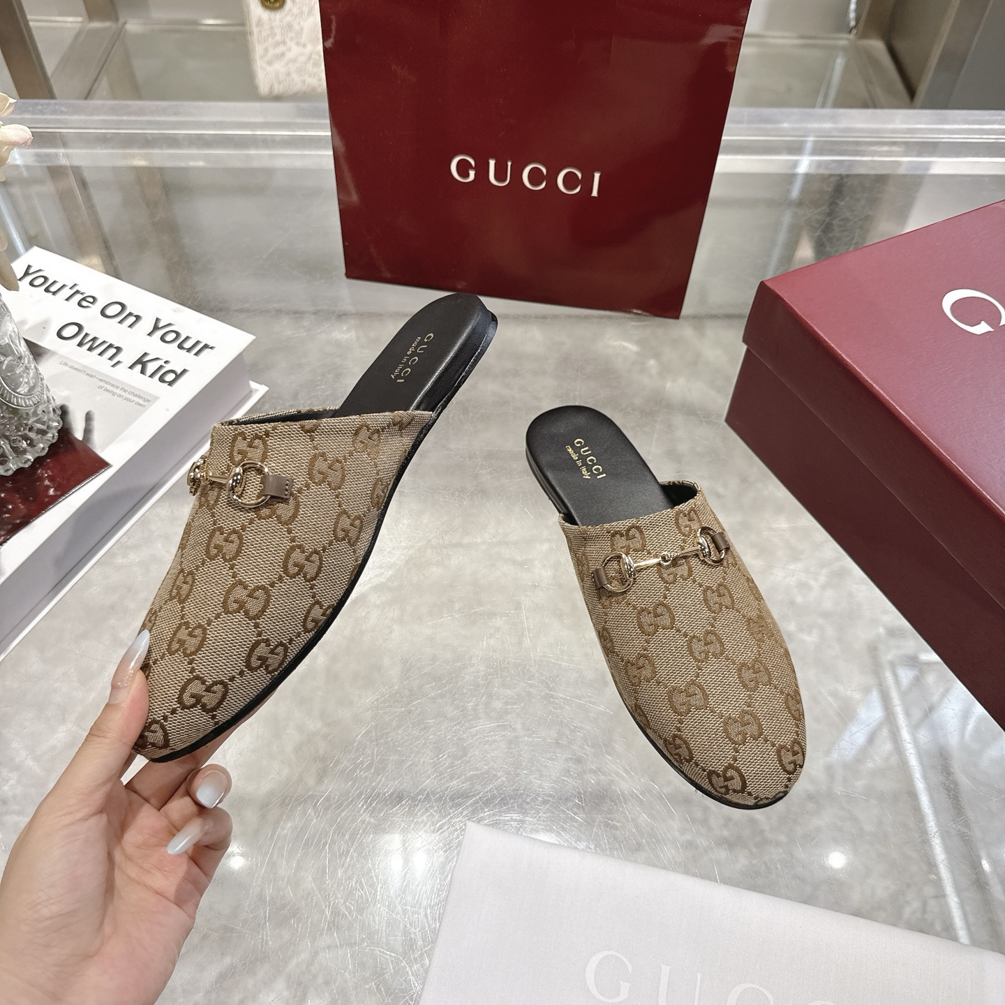 GUCCI グッチ ムートンスリッパ ベージュ 全1色 - 画像 4