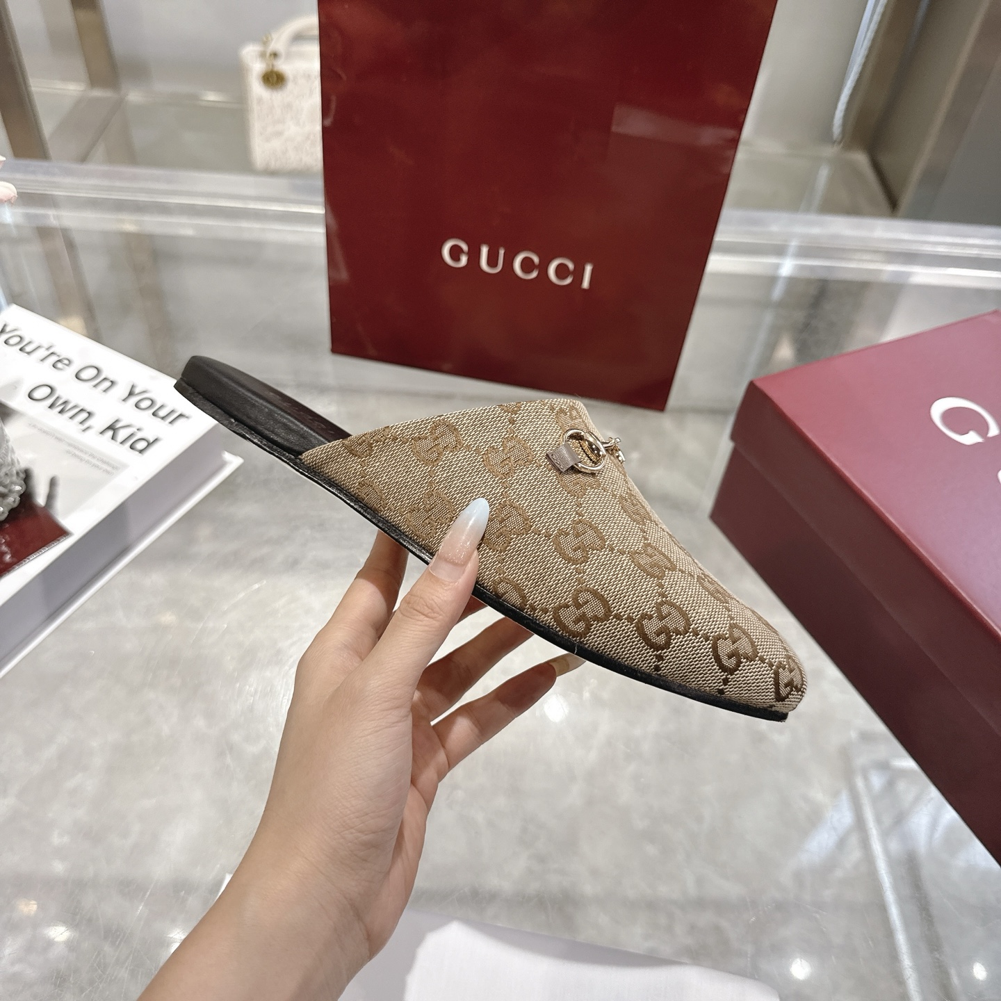 GUCCI グッチ ムートンスリッパ ベージュ 全1色 - 画像 5
