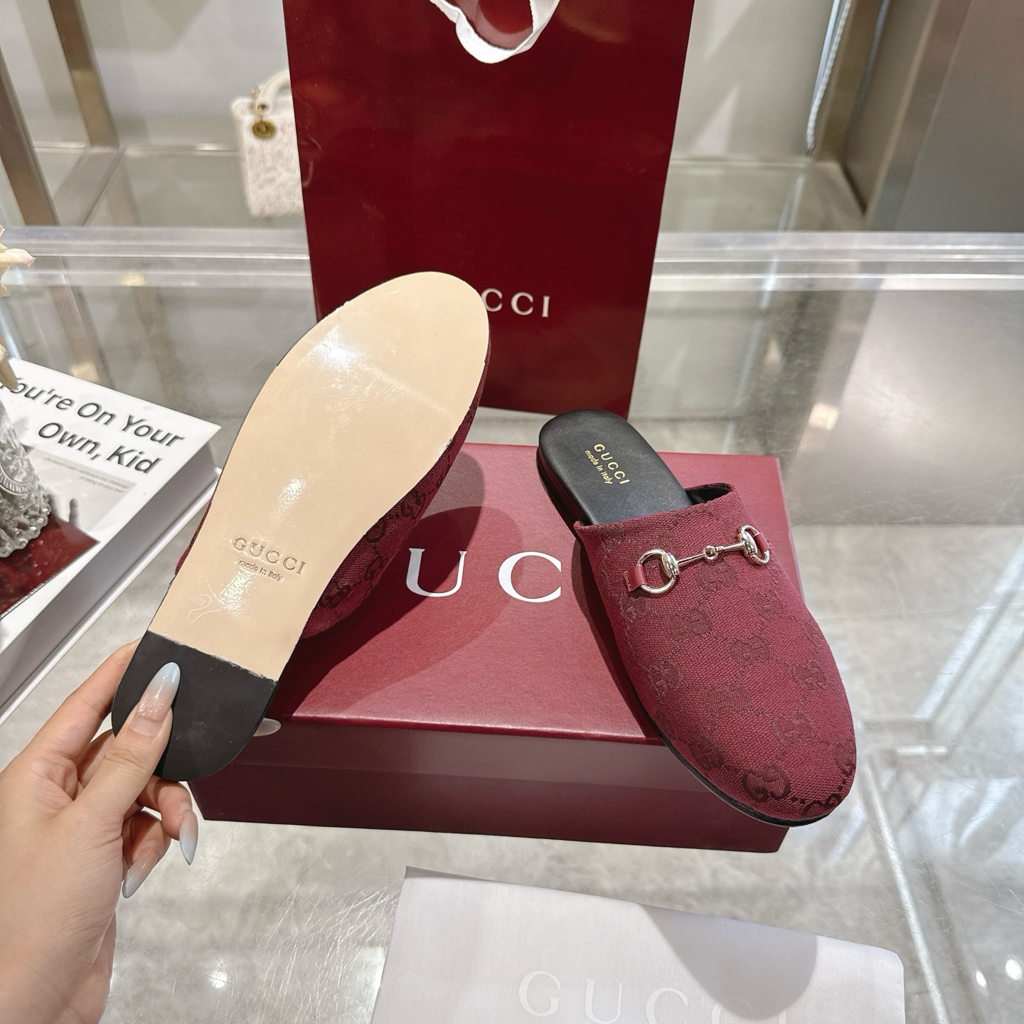 GUCCI グッチ モノグラム ローファー フラットシューズ レディース ブラック 全1色 - 画像 9