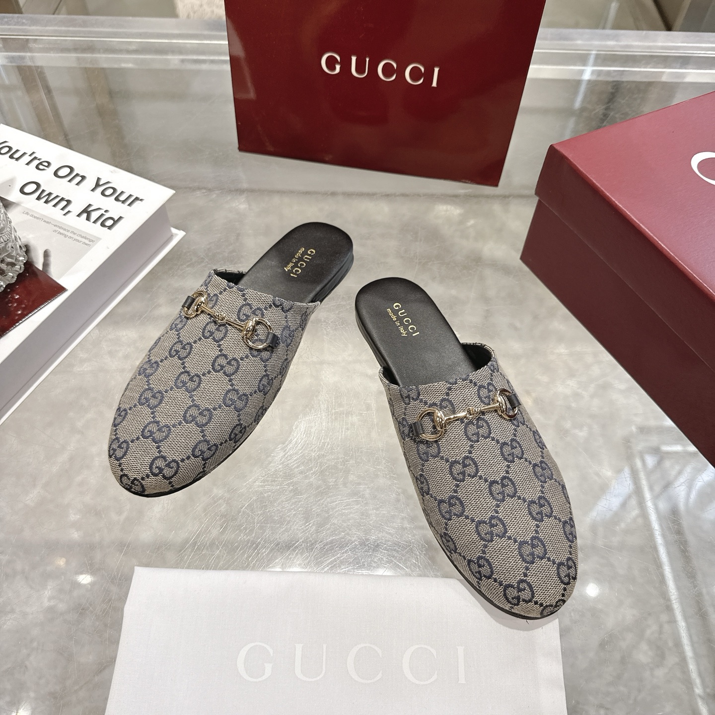 GUCCI グッチ フラットシューズ 本革 軽量 通勤 全1色 - 画像 2