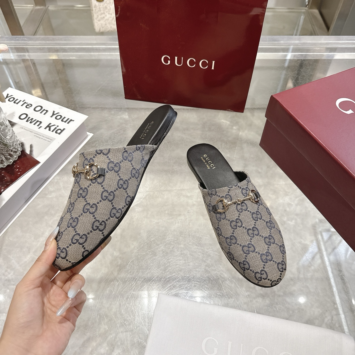 GUCCI グッチ フラットシューズ 本革 軽量 通勤 全1色 - 画像 4