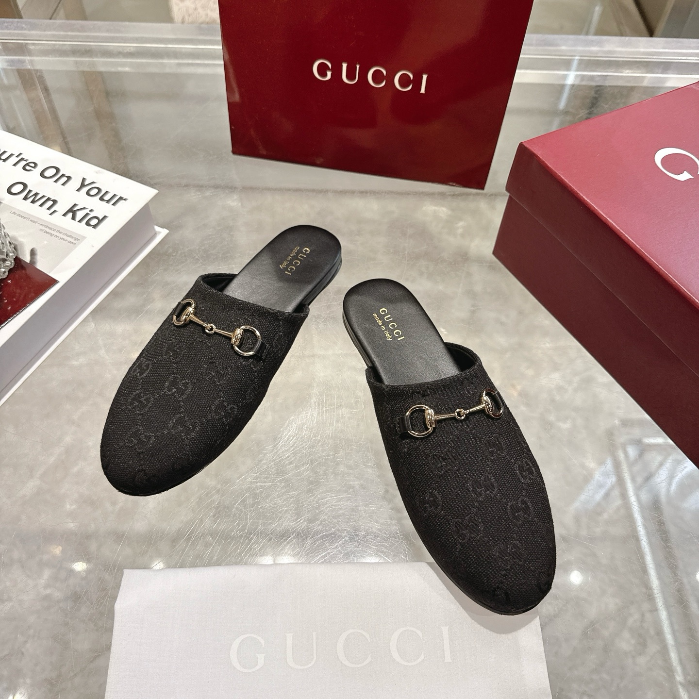 GUCCI グッチ フラットシューズ 本革 メンズ レディース ブラック - 画像 2