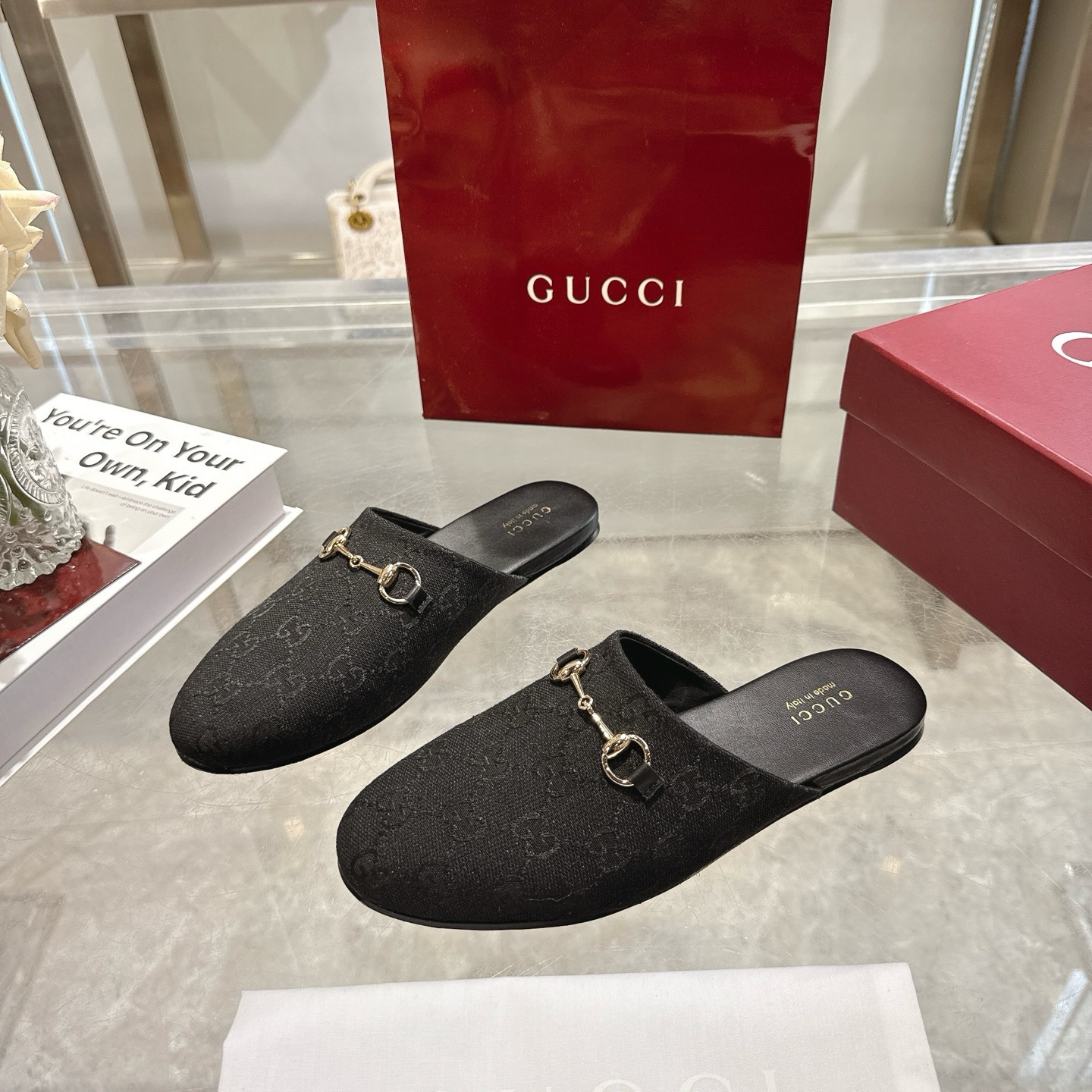 GUCCI グッチ フラットシューズ 本革 メンズ レディース ブラック - 画像 3