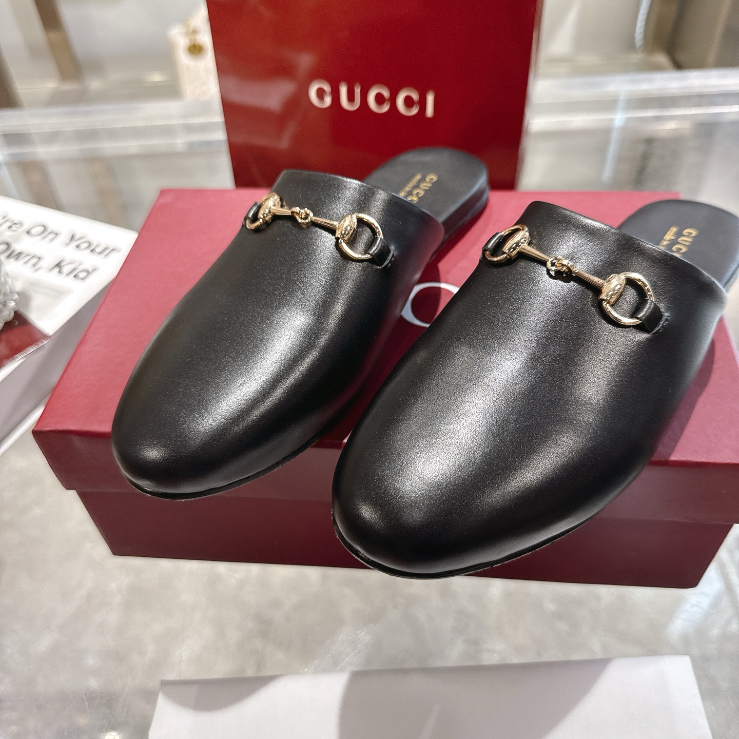 GUCCI グッチ フラットシューズ メンズ レディース 本革 黒 1.5cm シルエット 簡単脱着 通勤 通学 フラットシューズ 黒 - 画像 7