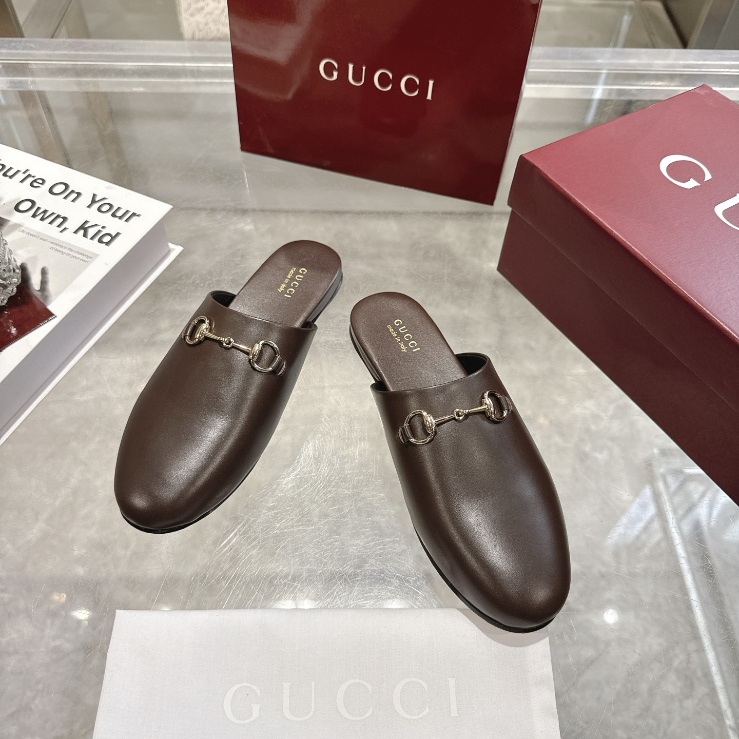 GUCCI グッチ フラットシューズ 本革 通勤 通学 ブラック - 画像 2