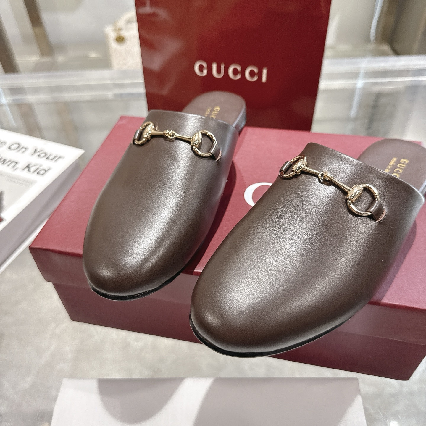 GUCCI グッチ フラットシューズ 本革 通勤 通学 ブラック - 画像 7