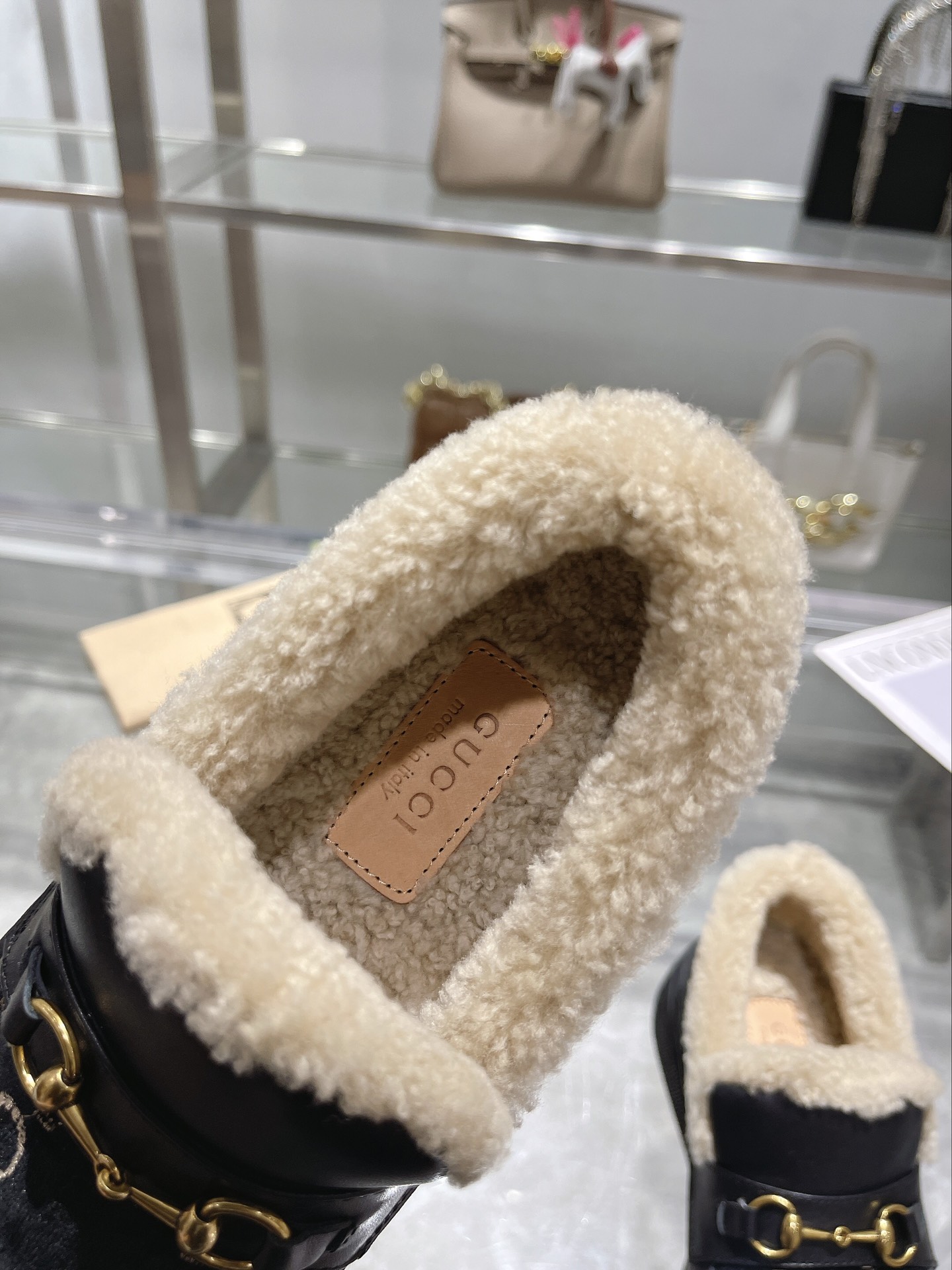 GUCCI グッチ フラットシューズ ローファー 本革 軽量 黒 - 画像 8