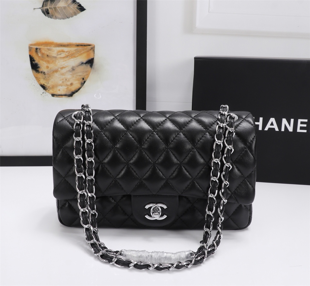 yukishop【 N級品のスーパーコピーブランド通販の専門店!】 / シャネル CHANEL ラムスキン マトラッセ25 CC ココマーク Wチェーン  ダブルフラップ ショルダーバッグ レディース バッグ 8色