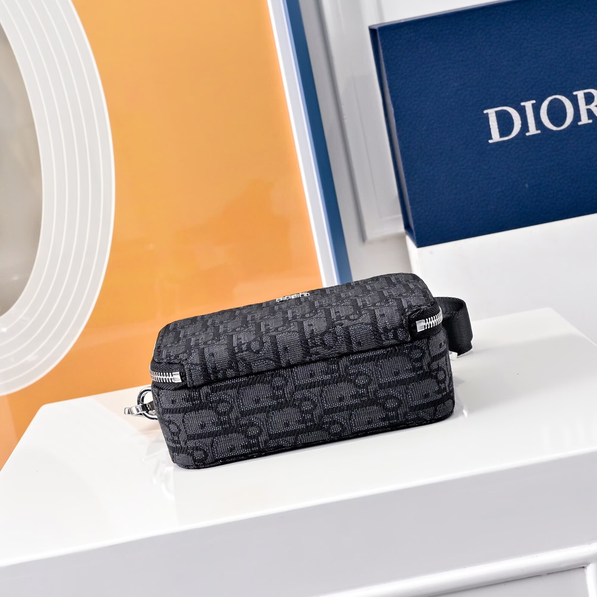 Diorディオール ショルダーバッグ モノグラムキャンバス 上品なデザイン レディースに人気の長く愛用できる一品 - 画像 6