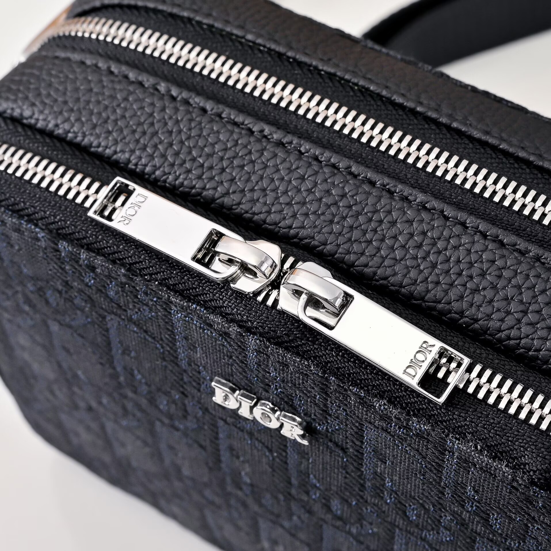 Diorディオール ショルダーバッグ モノグラムキャンバス 上品なデザイン レディースに人気の長く愛用できる一品 - 画像 4