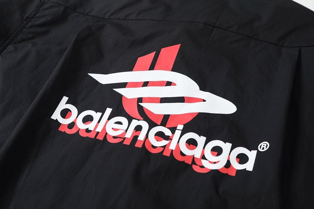 BALENCIAGA バレンシアガ ボタンダウンシャツ 通勤 全2色 - 画像 7