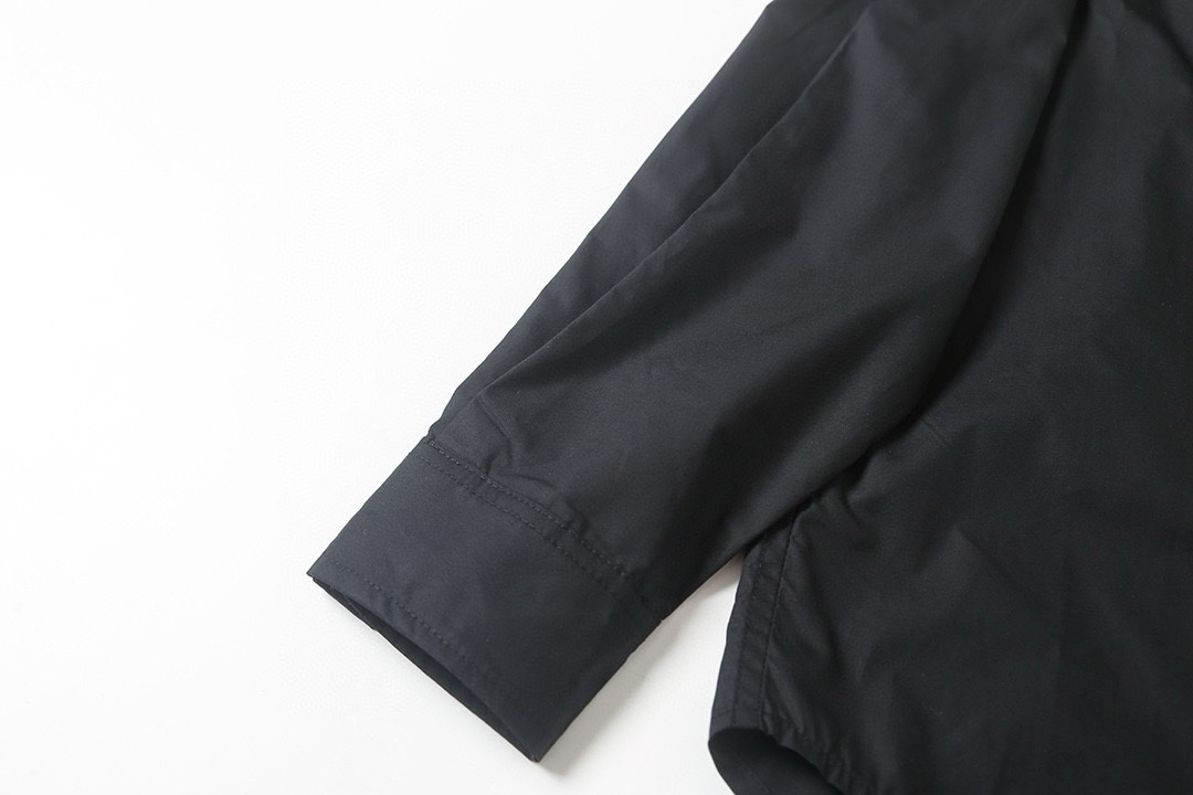 BALENCIAGA バレンシアガ ブラック シャツ 通勤 黄胶带印花 46/48/50/52 46 48 50 52 ブラック - 画像 5