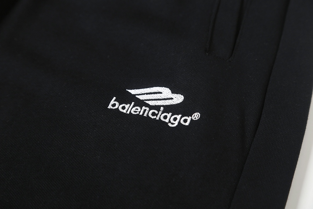 BALENCIAGA バレンシアガ ファッションパンツ ブラック - 画像 4