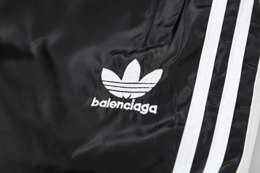 BALENCIAGA バレンシアガ フライトパンツ ブラック - 画像 4