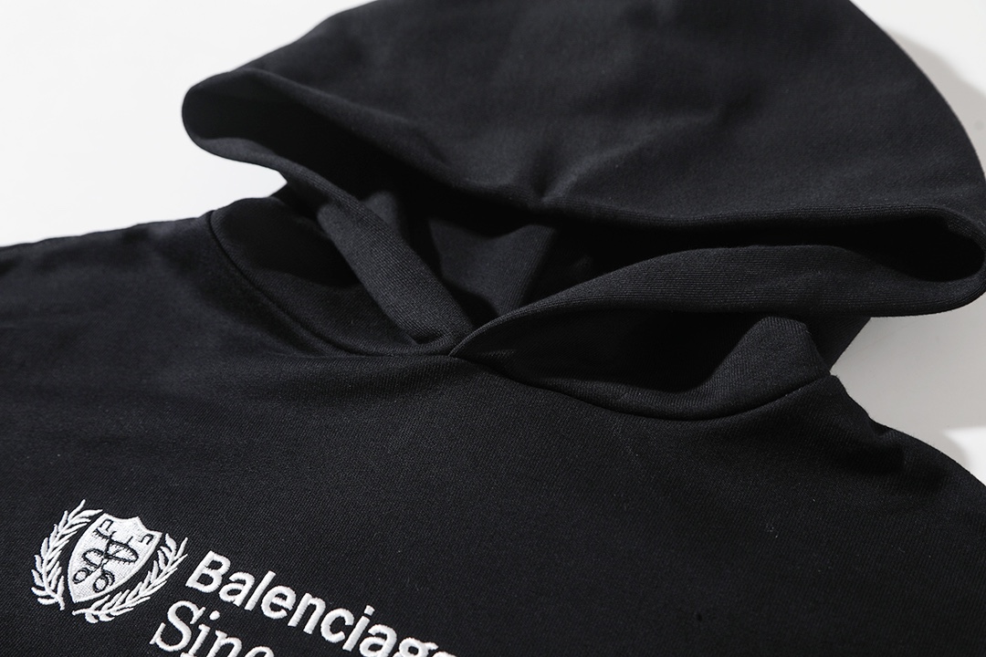 BALENCIAGA バレンシアガ フード付きスウェットシャツ ブラック - 画像 3