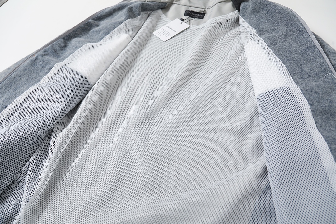 BALENCIAGA バレンシアガ フルジップジャケット 本革 軽量 全3色 - 画像 3