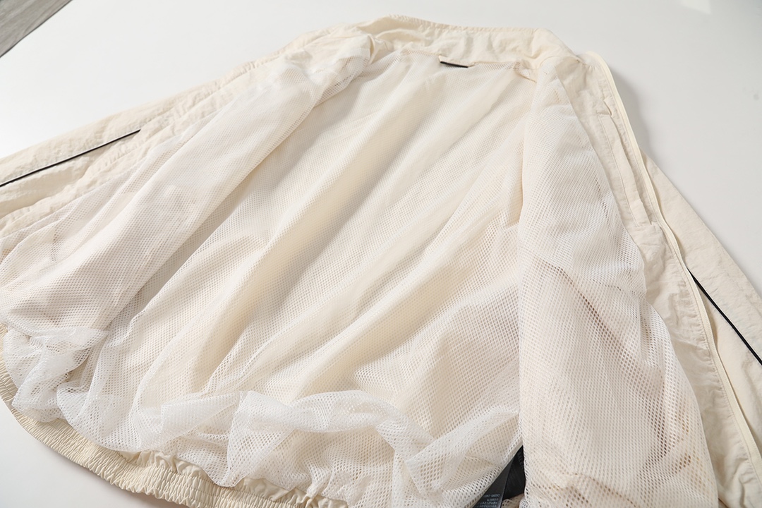 PUMA プーマ BALENCIAGA バレンシアガ フラッグシャツ オフホワイト 全1色 - 画像 3