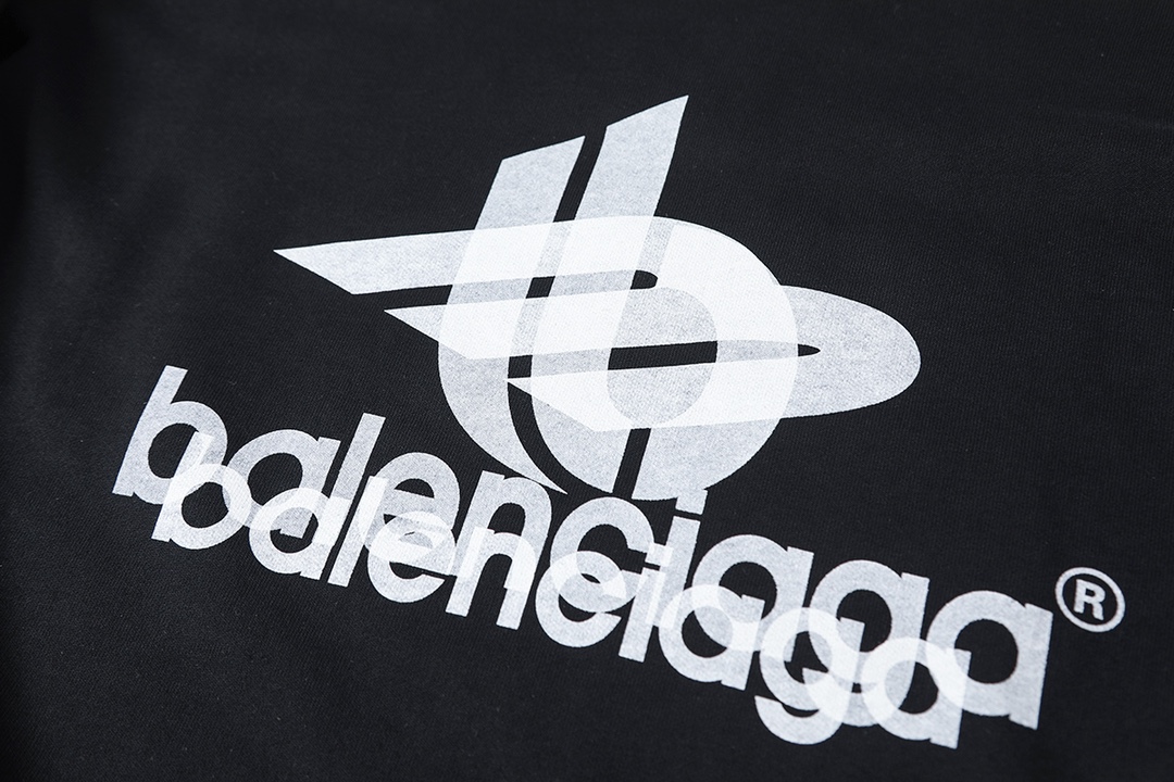 BALENCIAGA バレンシアガ ロゴプリント スウェットシャツ ブラック - 画像 4
