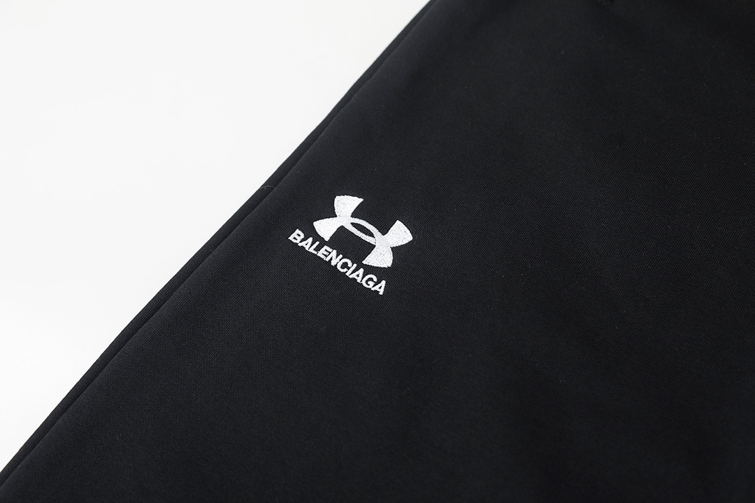 UNDER ARMOUR アンダーアーマー BLGC x UA 25SS 跨界联名刺绣卫裤 ブラック - 画像 5