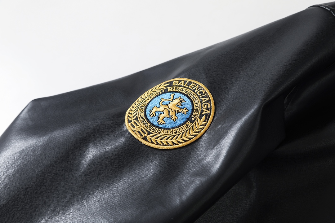 BALENCIAGA バレンシアガ レザー フラップポケット ブルゾン ブラック - 画像 6