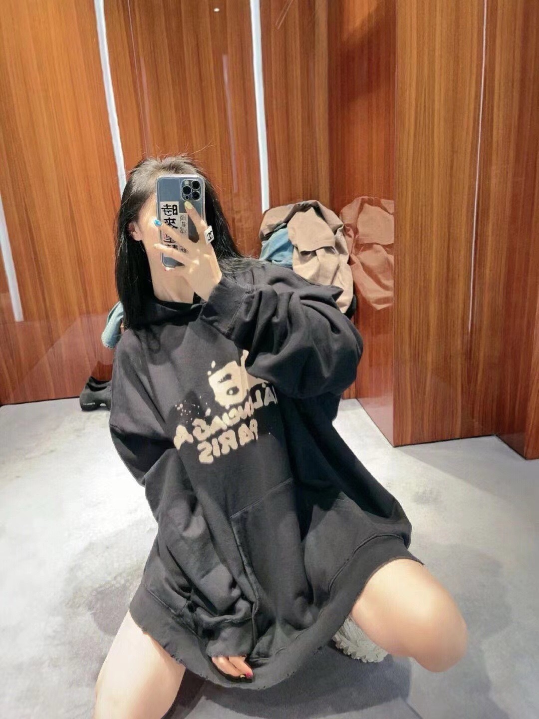 BALENCIAGA バレンシアガ ロゴプリントパーカー 黒/白 全2色 - 画像 2