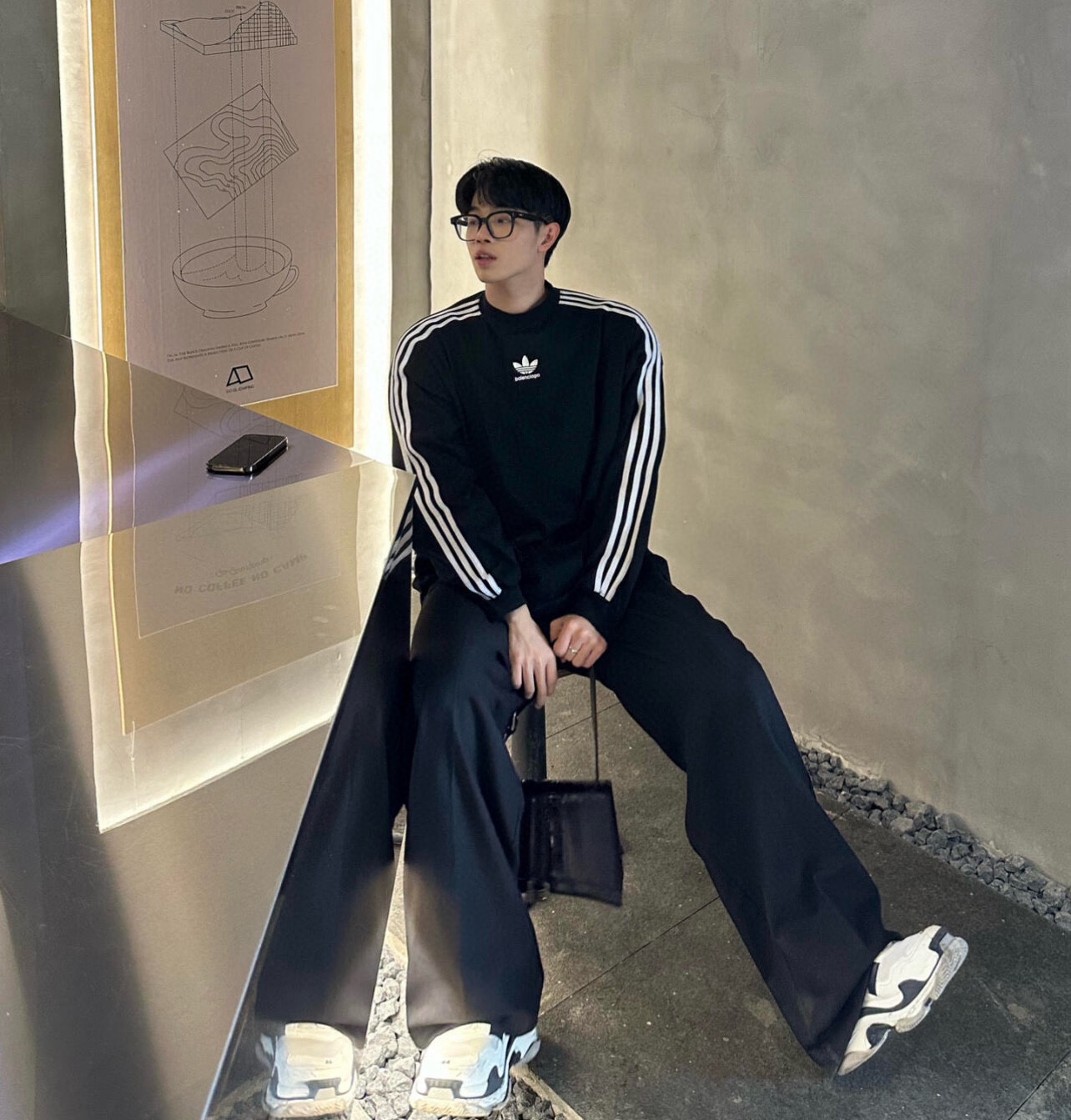 BALENCIAGA バレンシアガ トレーナー ブラック/ホワイト - 画像 2