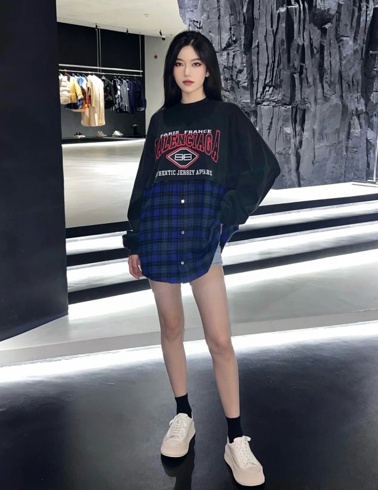 BALENCIAGA バレンシアガ ロンT 本革 ブラック ブルー レディース メンズ 全3色 - 画像 2