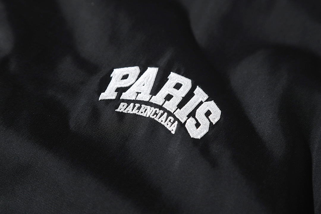 BALENCIAGA バレンシアガ バンダナ フレア袖 パーカー ブラック - 画像 4