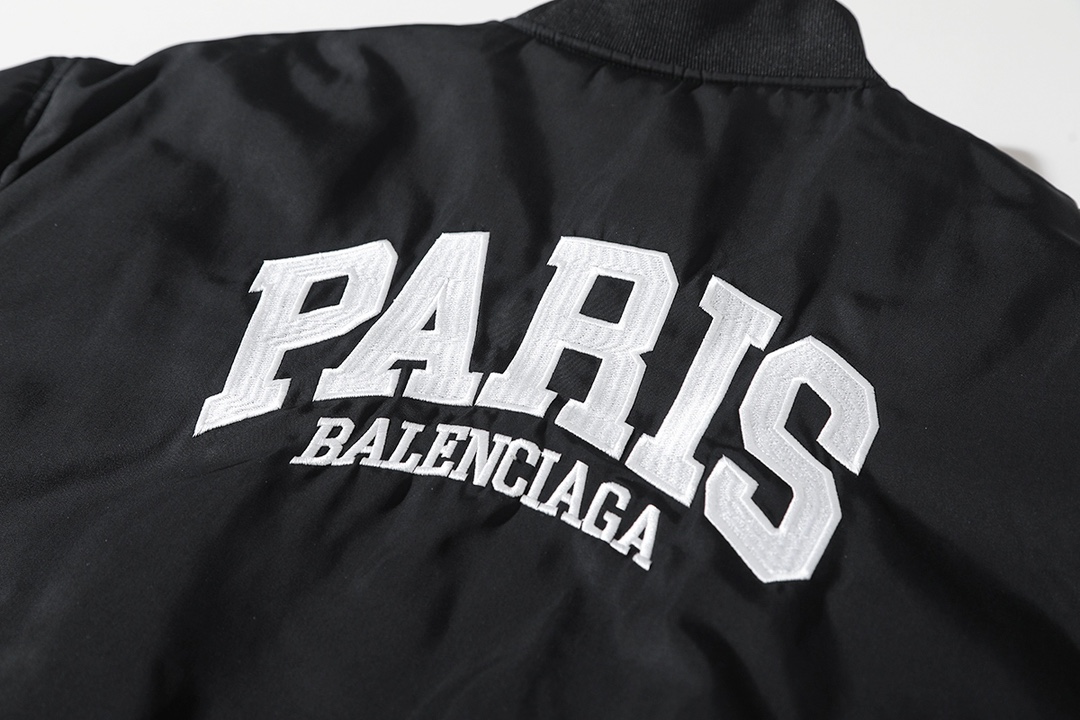 BALENCIAGA バレンシアガ バンダナ フレア袖 パーカー ブラック - 画像 5