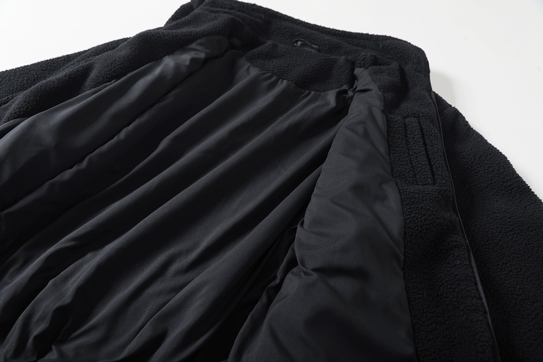 BALENCIAGA バレンシアガ ファージーファー ブラック - 画像 3