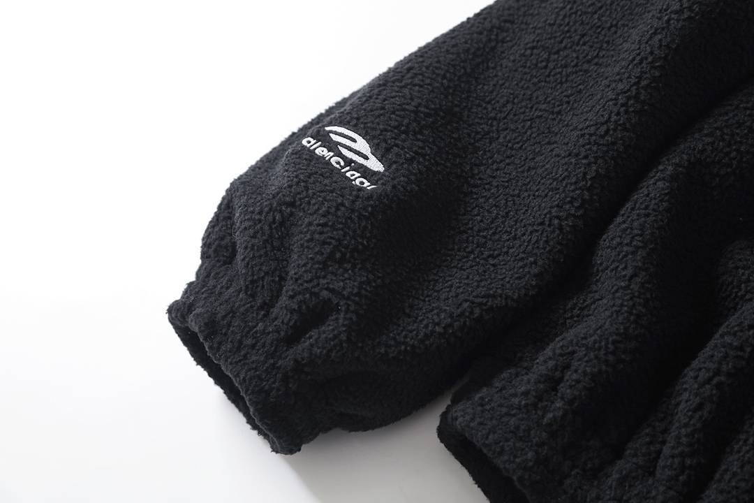 BALENCIAGA バレンシアガ フルーティング フリースパーカー 黒色 - 画像 4