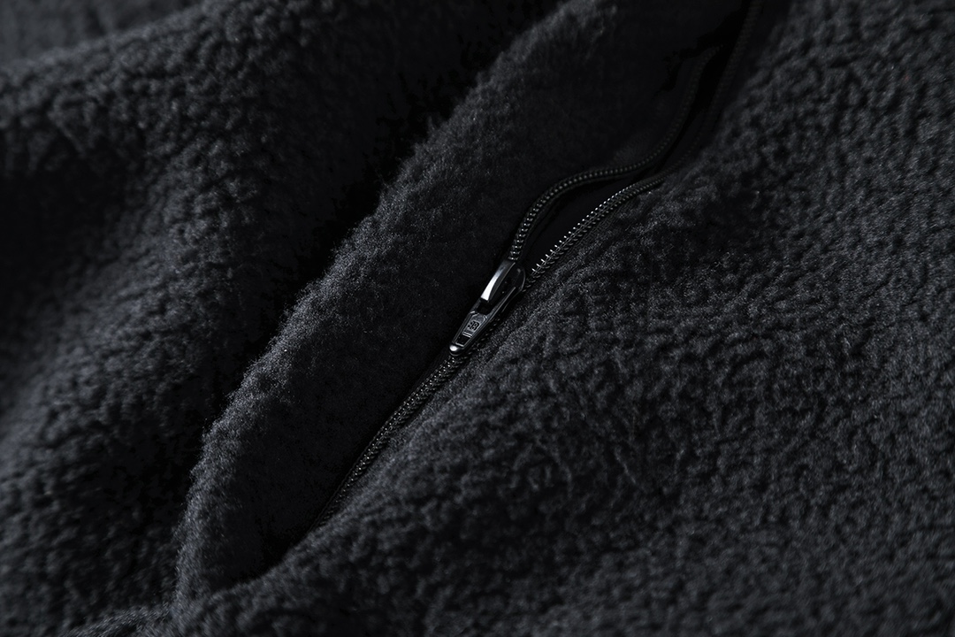 BALENCIAGA バレンシアガ フルーティング フリースパーカー 黒色 - 画像 6