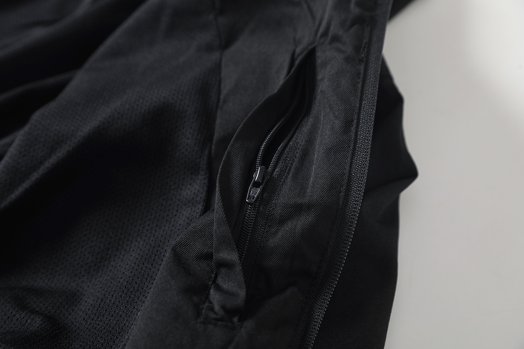 BALENCIAGA バレンシアガ スポーティー フルジップジャケット ブラック - 画像 6