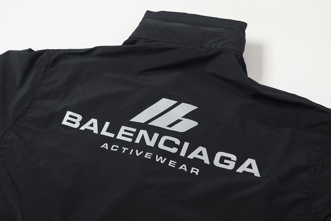 BALENCIAGA バレンシアガ ファッションジャケット 軽量 防水 全1色 - 画像 6